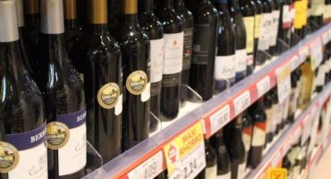 Bebidas alcohol junta