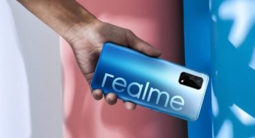 Realme Q3