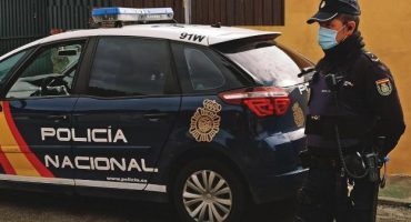 detenidas dos personas