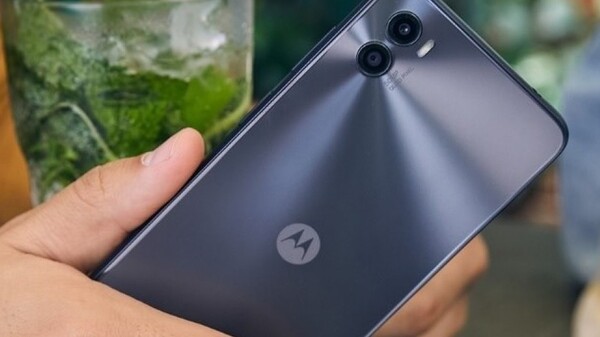 Moto E13