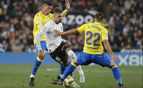 valencia cadiz